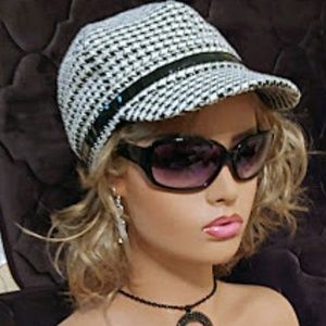 Hat - Classic Houndstooth Cap